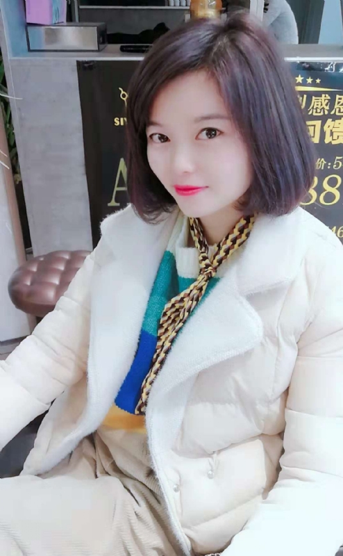 认真的雪的第一张照片--廊坊相亲服务中心