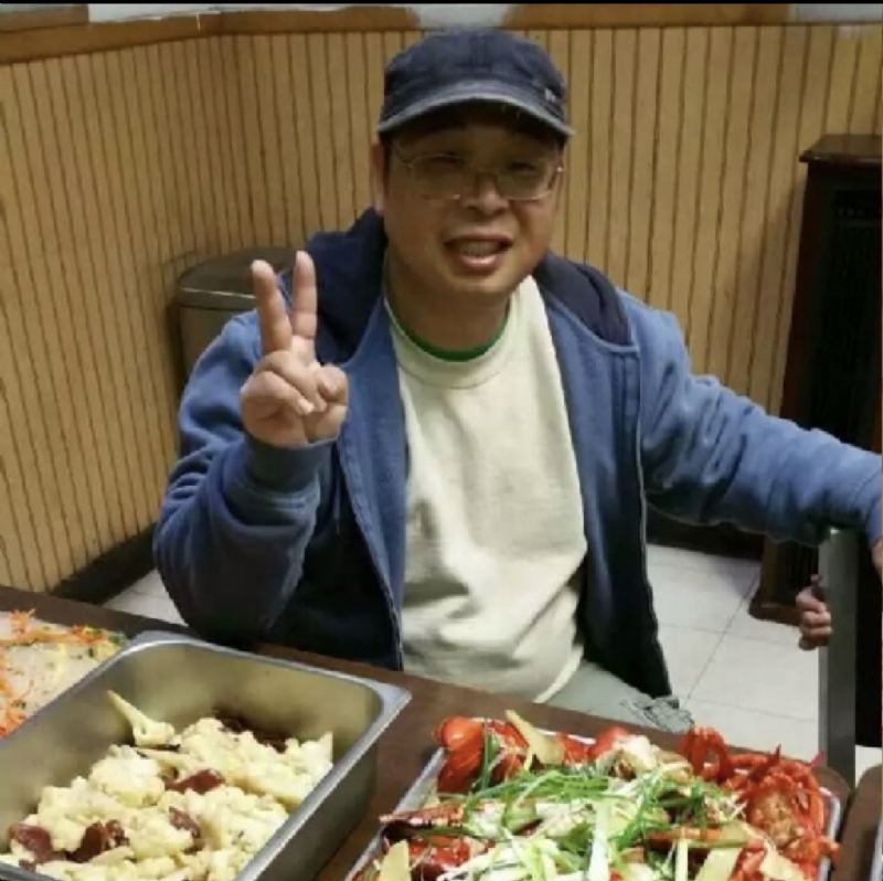 wally的第一张照片--廊坊相亲服务中心