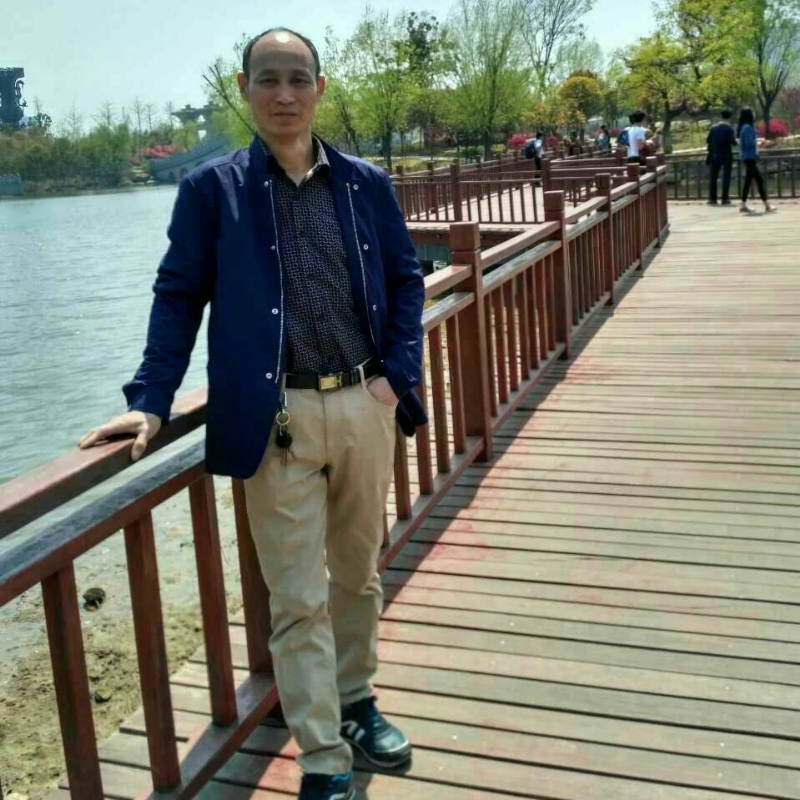 大随帅哥的第一张照片--廊坊相亲服务中心