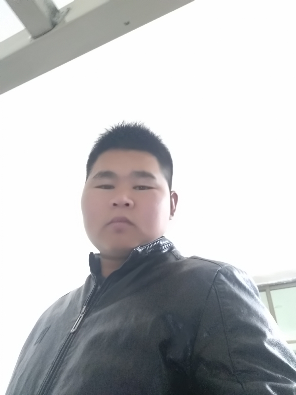 小哥的第一张照片--廊坊相亲服务中心