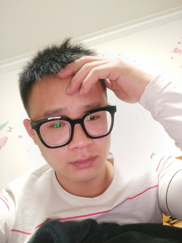 华灯初上的夜晚的第一张照片--廊坊相亲服务中心