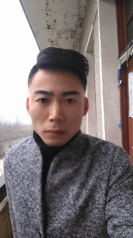 谁伴我闯荡的第一张照片--廊坊相亲服务中心