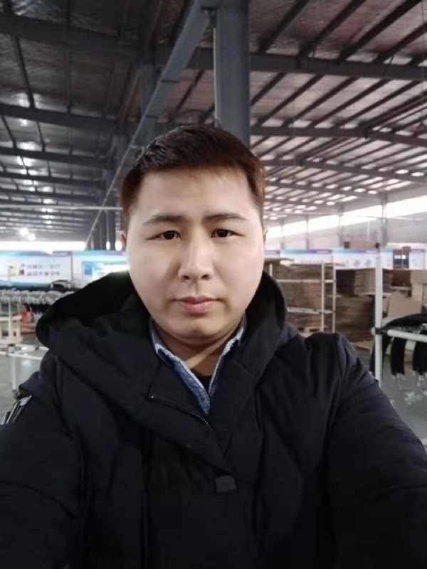 刀锋的第一张照片--廊坊相亲服务中心