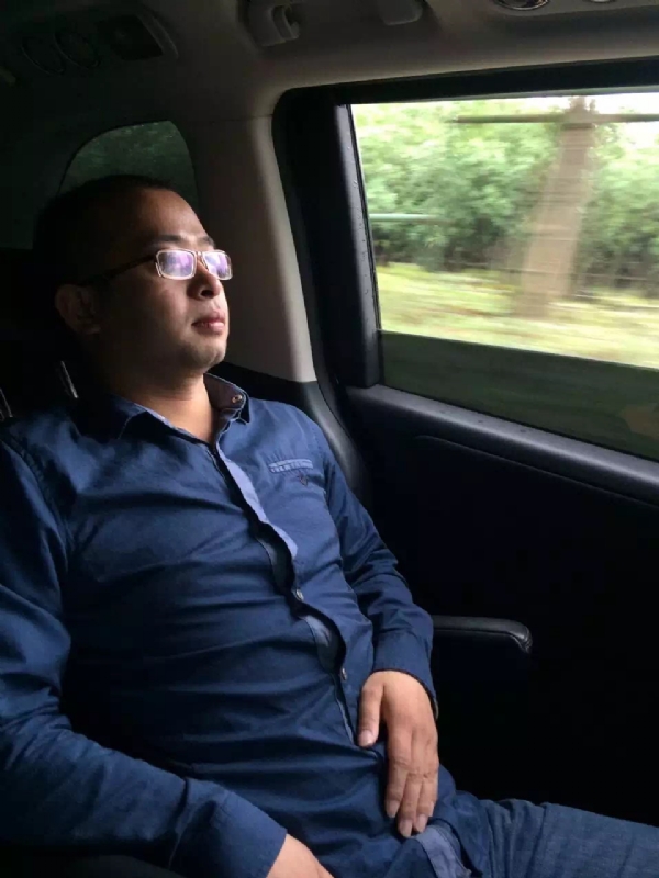 世界那么大的第三张照片--廊坊相亲服务中心