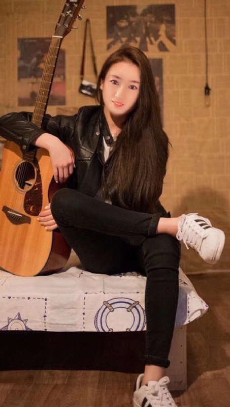 水中月的第一张照片--廊坊相亲服务中心