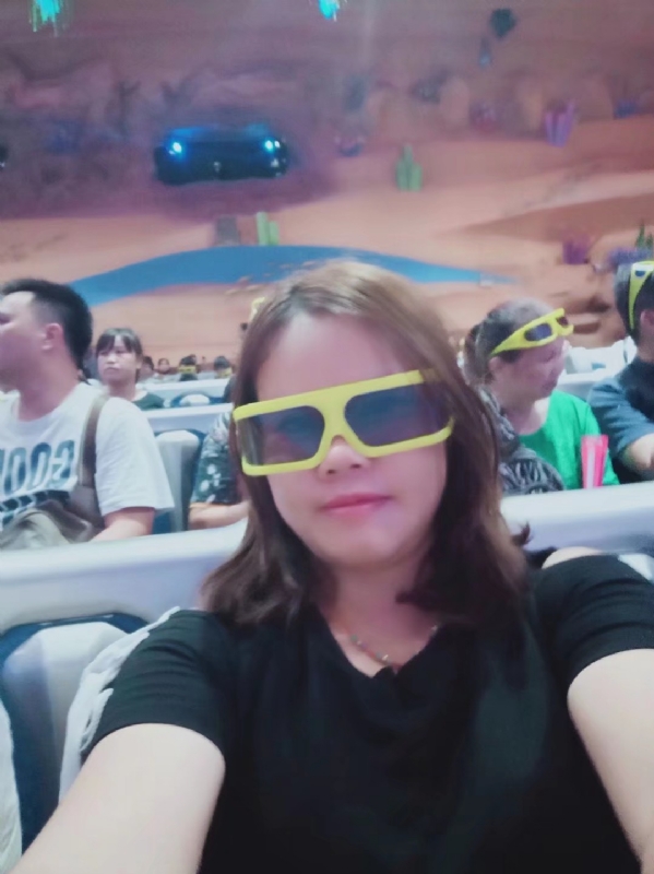 牙彩的第一张照片--廊坊相亲服务中心