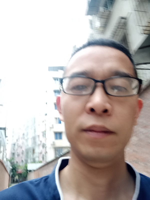 眼镜的第一张照片--廊坊相亲服务中心