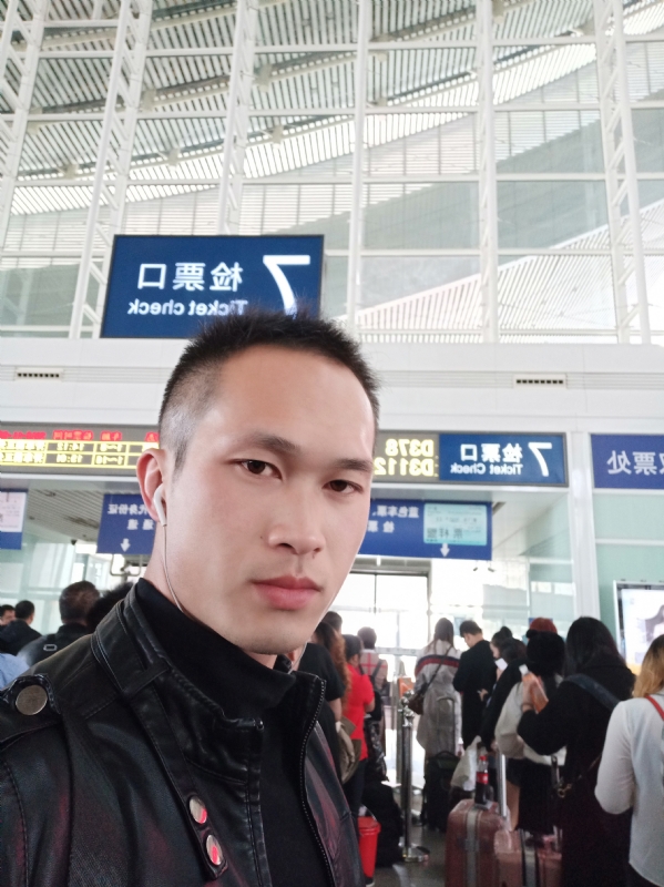 一叶知秋的第一张照片--廊坊相亲服务中心