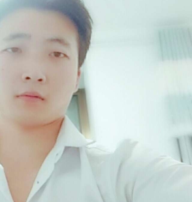 华英雄的第一张照片--廊坊相亲服务中心