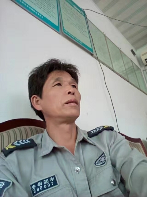 卧窗听雨的第一张照片--廊坊相亲服务中心