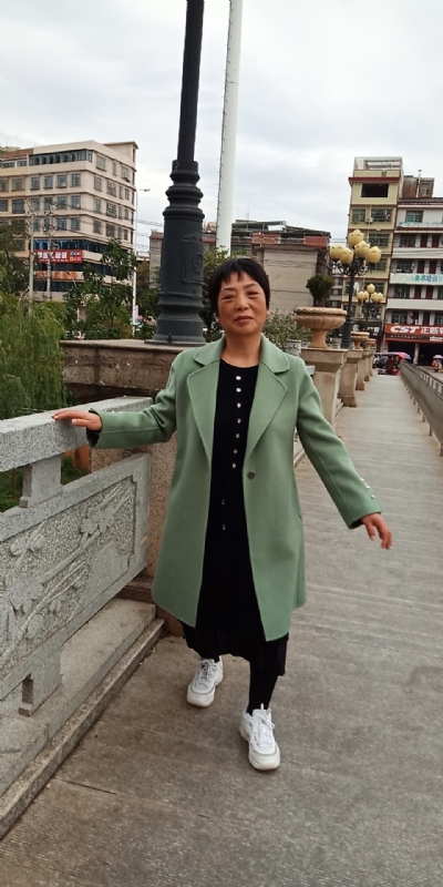 小玲的第一张照片--廊坊相亲服务中心