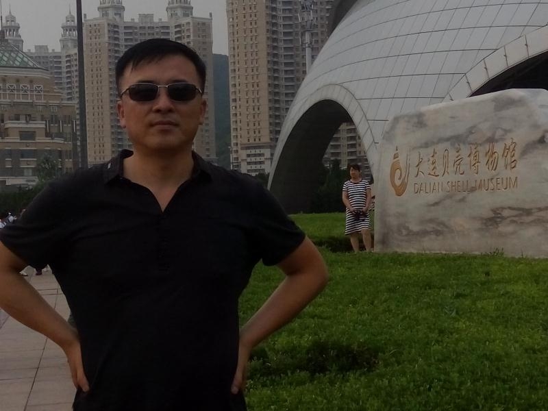 豁达的第一张照片--廊坊相亲服务中心