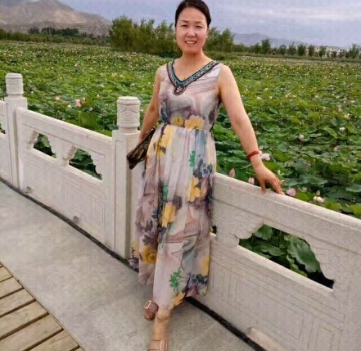 红叶的第一张照片--廊坊相亲服务中心