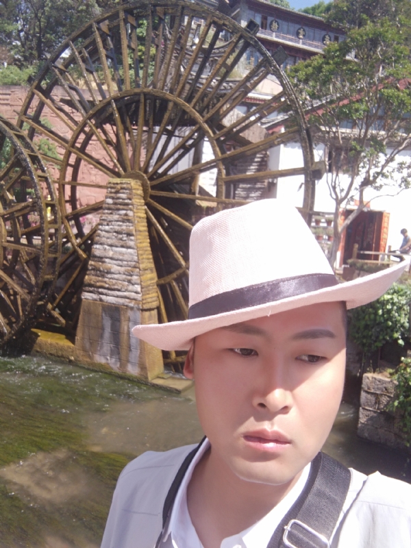 曲靖相亲的第一张照片--廊坊相亲服务中心