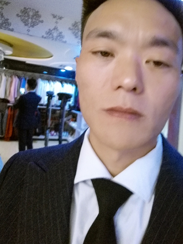 醉酒的蝴蝶的第二张照片--廊坊相亲服务中心