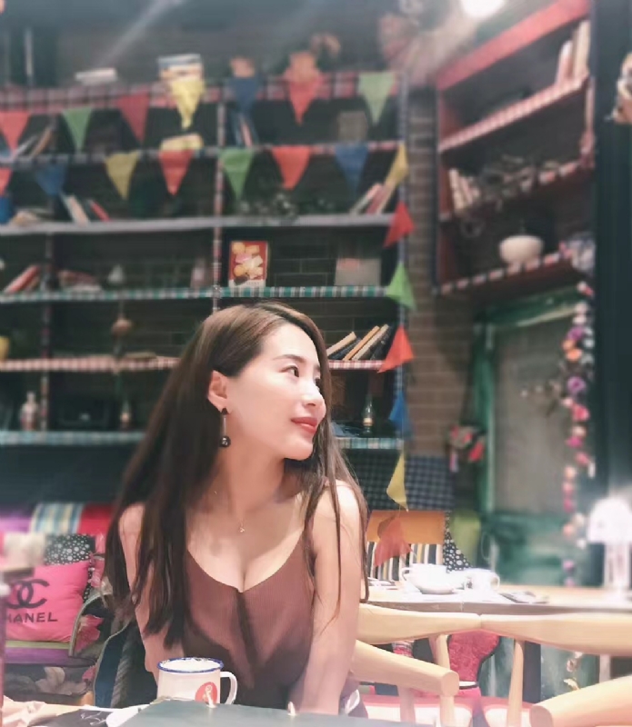 zoe的第二张照片--廊坊相亲服务中心