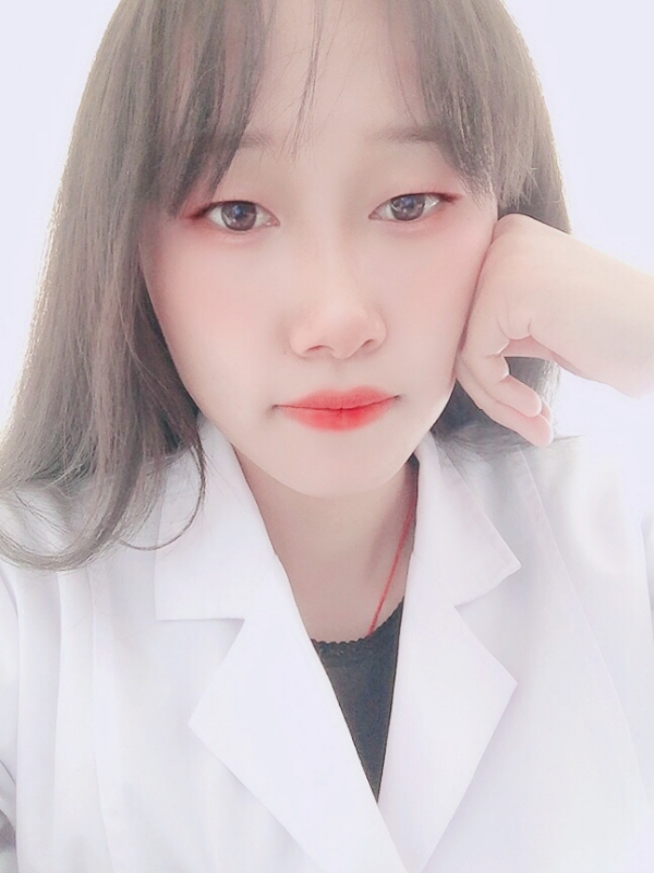 白婚纱的第一张照片--廊坊相亲服务中心