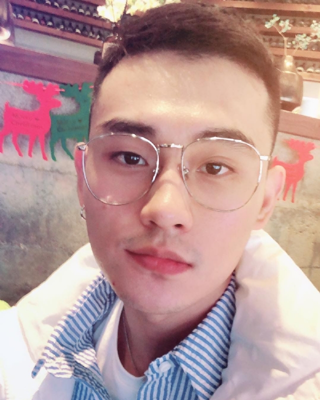 胡强很孤单的第一张照片--廊坊相亲服务中心