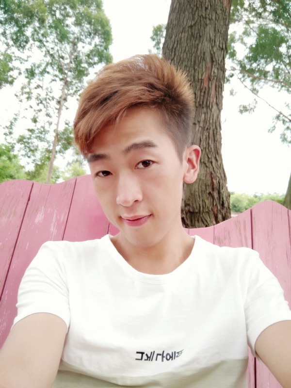 一觉睡到小时候的第一张照片--廊坊相亲服务中心