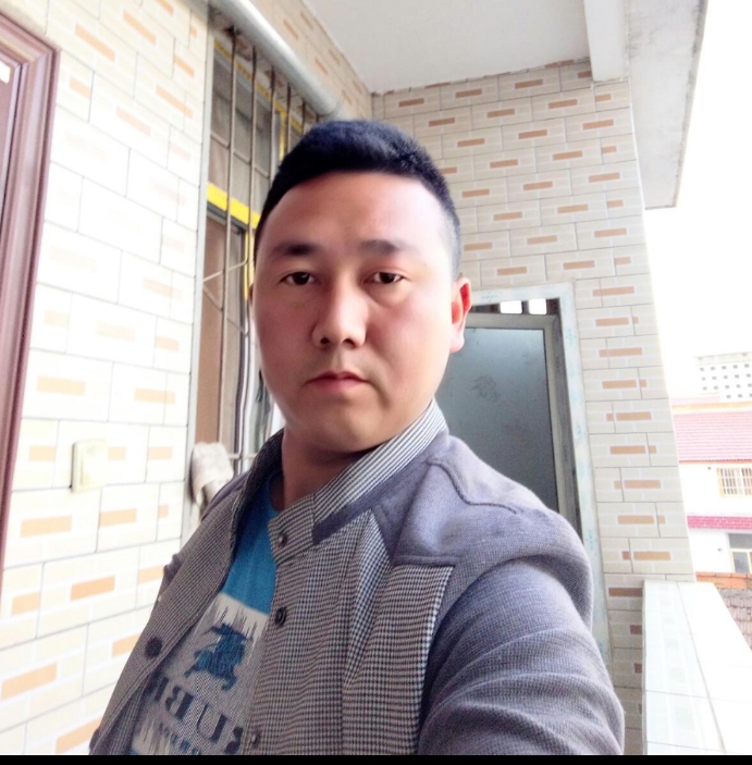 帅帅的大叔的第一张照片--廊坊相亲服务中心