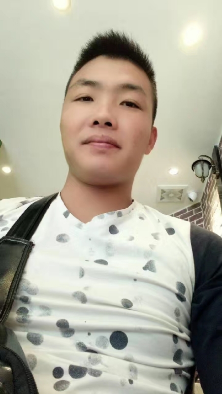 吃生蚝的小乖乖的第一张照片--廊坊相亲服务中心