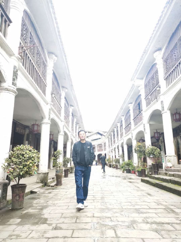 斌哥哥的第一张照片--廊坊相亲服务中心