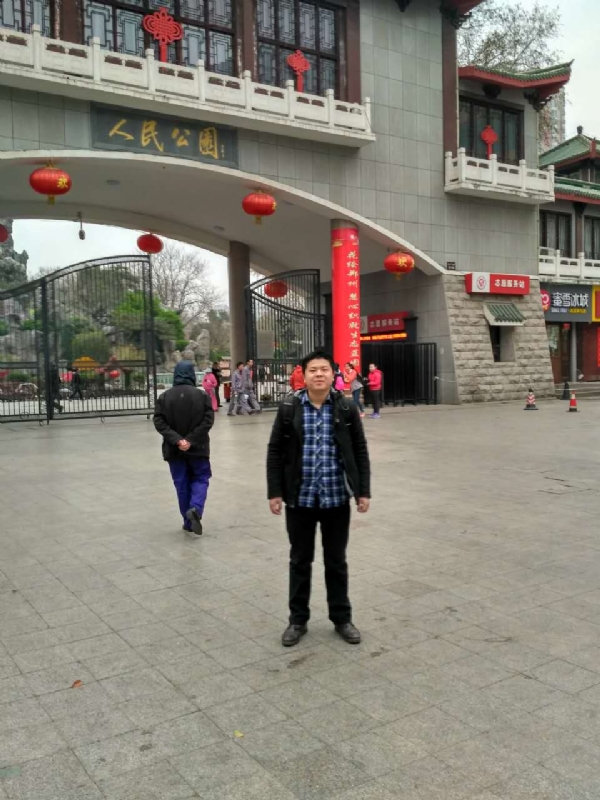 在奋斗的第一张照片--廊坊相亲服务中心