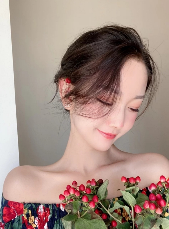 小诗vanessa的第二张照片--廊坊相亲服务中心