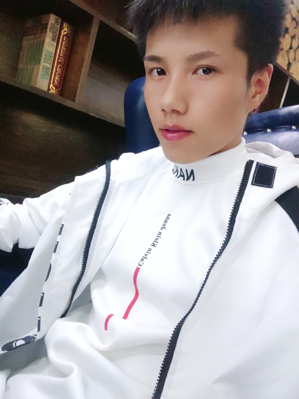 梁辞的第二张照片--廊坊相亲服务中心