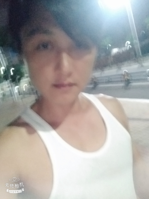 弟弟的第一张照片--廊坊相亲服务中心