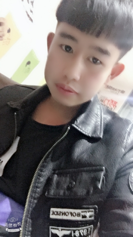 军绿色的第一张照片--廊坊相亲服务中心