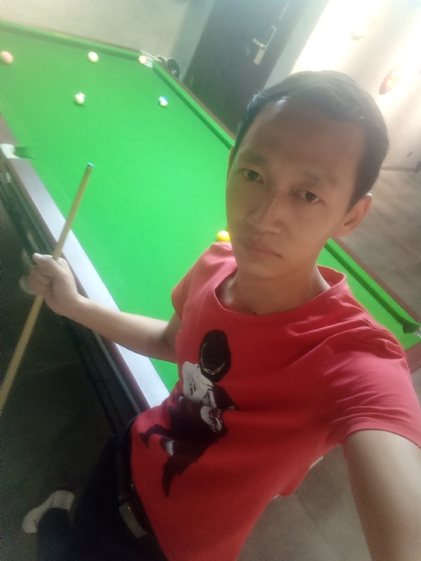 耳机分你一半的第一张照片--廊坊相亲服务中心