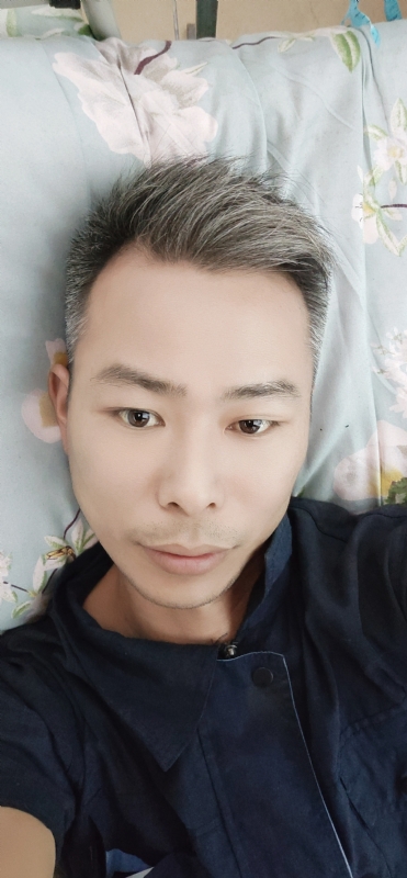 火山口的第一张照片--廊坊相亲服务中心