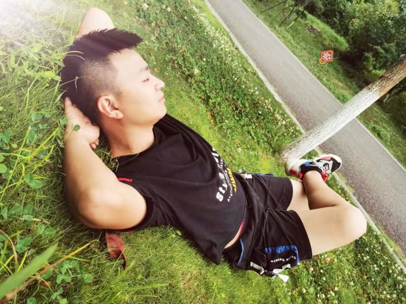 危笑的第一张照片--廊坊相亲服务中心