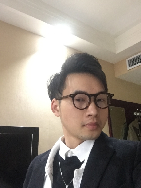 曾亮的第一张照片--廊坊相亲服务中心