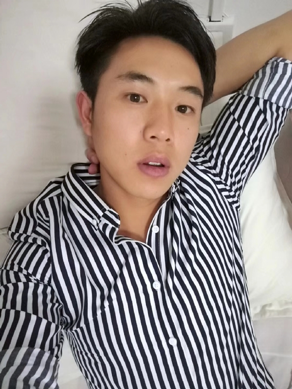 小雷的第二张照片--廊坊相亲服务中心