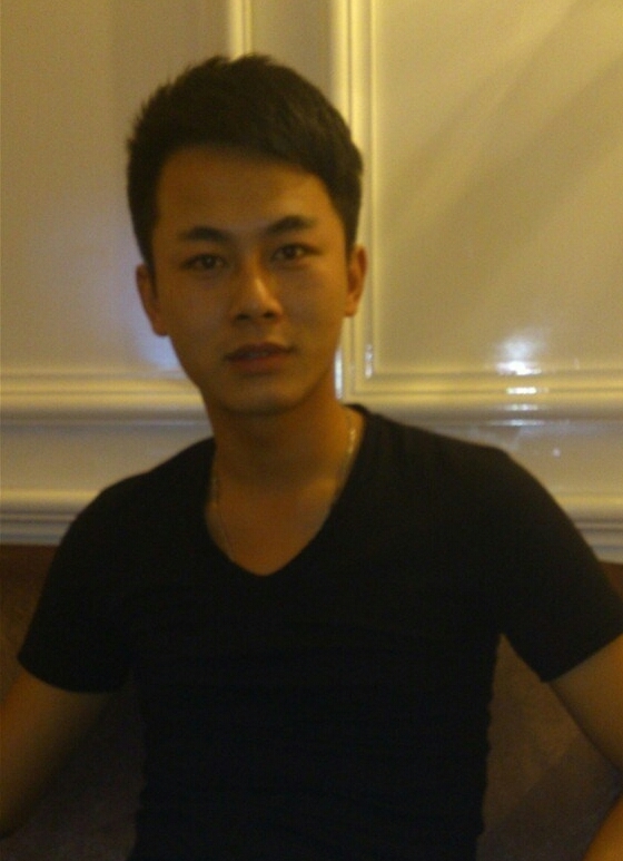 真情的流露的第一张照片--廊坊相亲服务中心