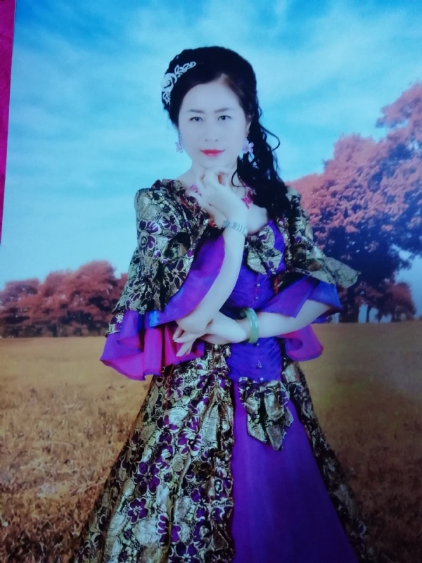 清水芙蓉的第一张照片--廊坊相亲服务中心