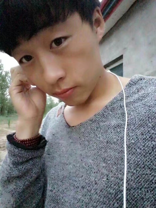 小胡的第一张照片--廊坊相亲服务中心