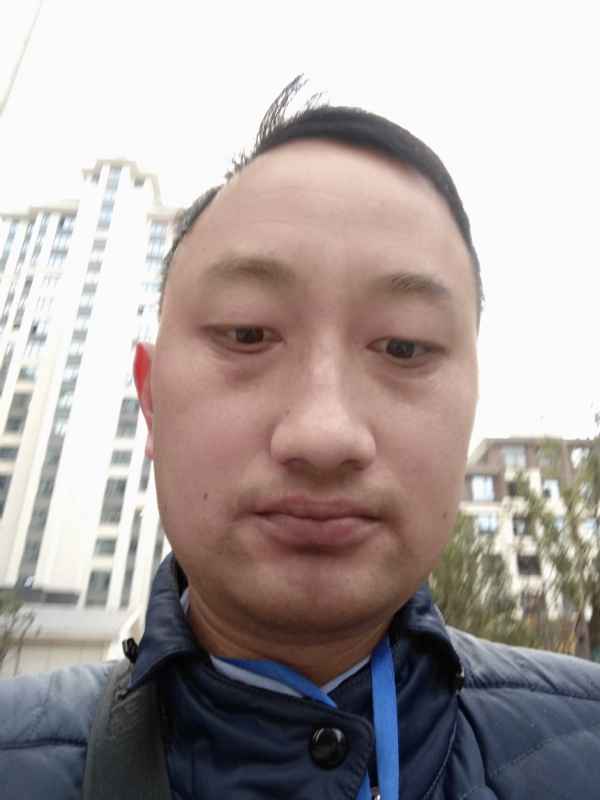 老男人的第一张照片--廊坊相亲服务中心