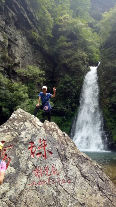 海岸岩崖的第一张照片--廊坊相亲服务中心