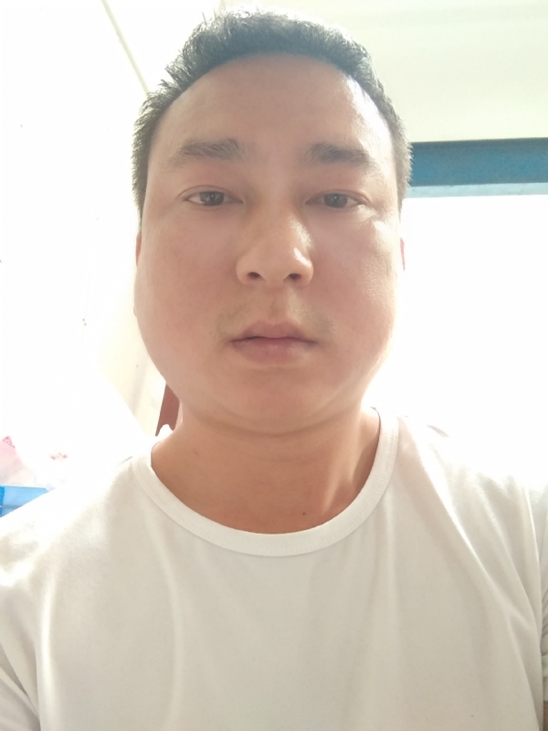 大叔的第一张照片--廊坊相亲服务中心