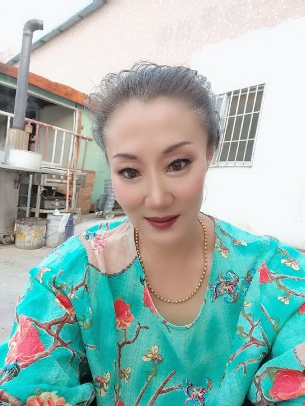 燕子的第三张照片--廊坊相亲服务中心