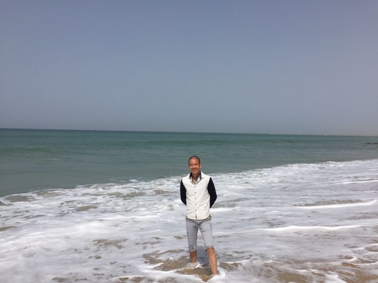 文字的忧伤的第一张照片--廊坊相亲服务中心