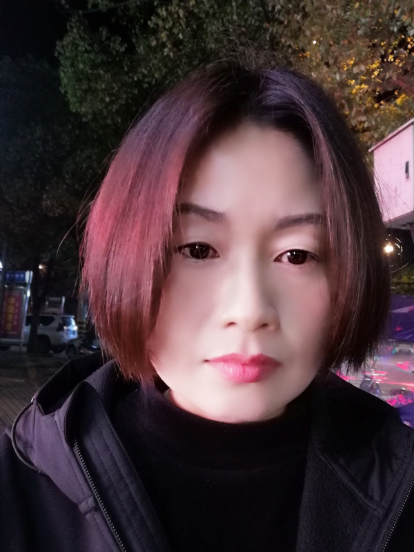 风中百合的第一张照片--廊坊相亲服务中心