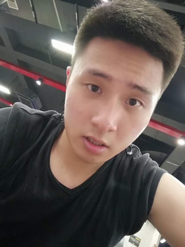 江南的雨的第一张照片--廊坊相亲服务中心