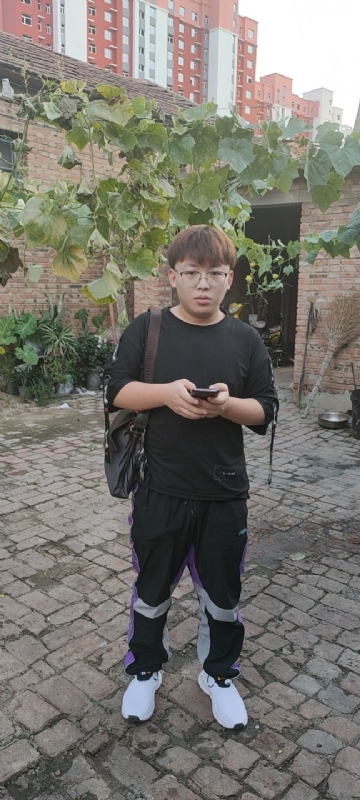 辛禹的第二张照片--廊坊相亲服务中心