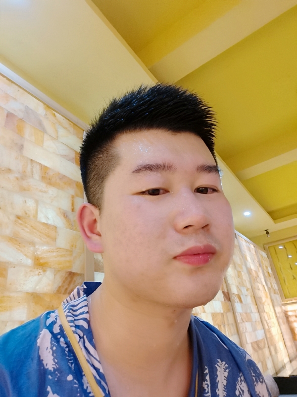 六月与阿十二的第一张照片--廊坊相亲服务中心