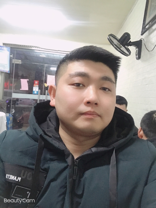 回忆是个小孩的第一张照片--廊坊相亲服务中心