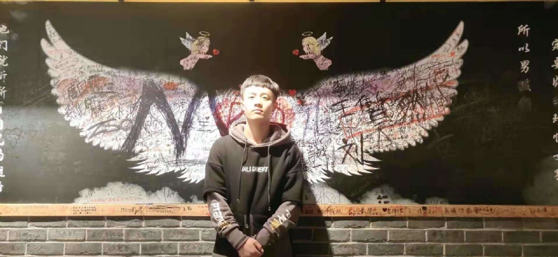 水彩画师的第一张照片--廊坊相亲服务中心